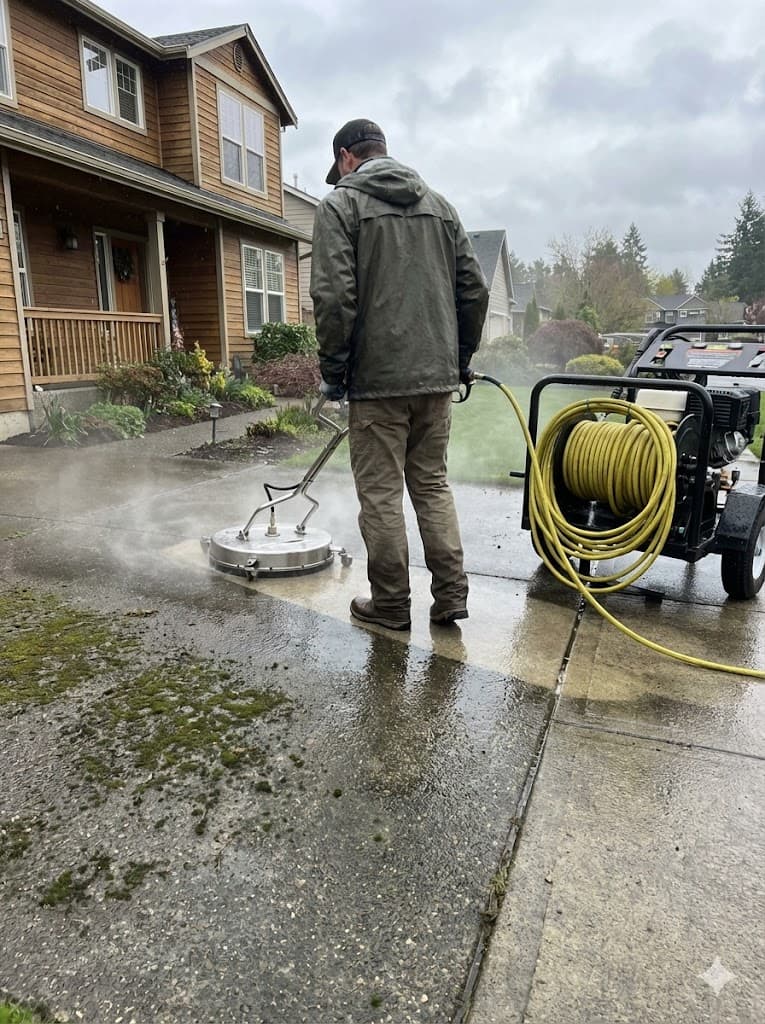Professional Driveway Pressure Washing Service